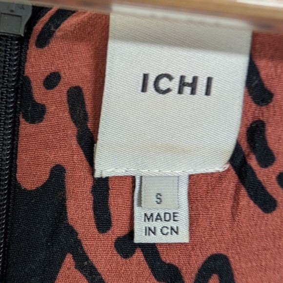 ICHI FLORAL DRESS ( LOOSE FIT) DRESS SIZE SMALL - Picture 3 of 6